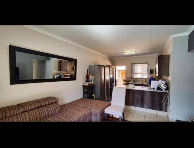 3 BEDROOM APARTMENT FOR SALE IN WITFIELD